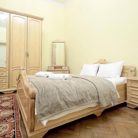 Pro Apartments 12213 Lviv Exterior photo
