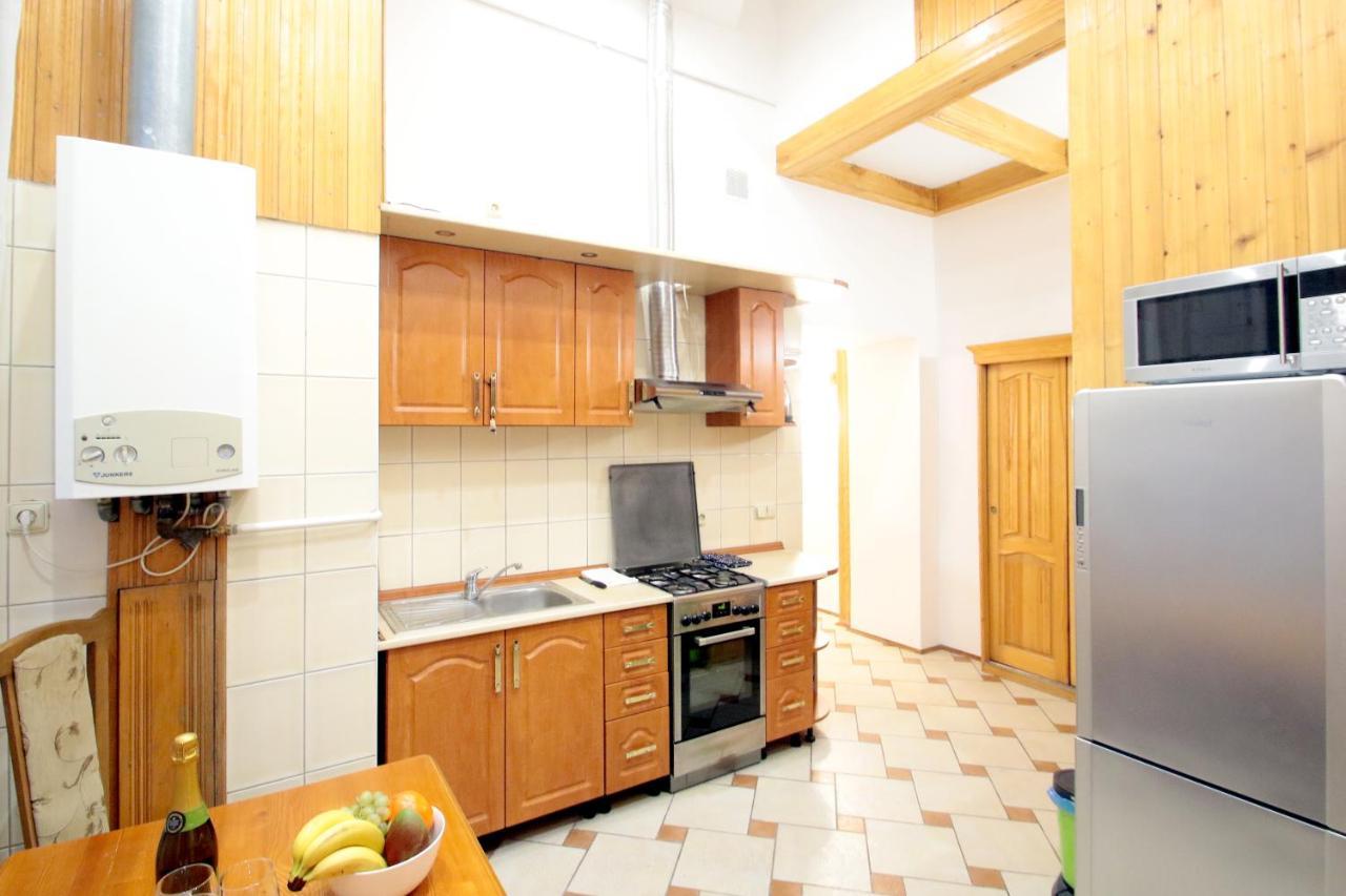 Pro Apartments 12213 Lviv Exterior photo